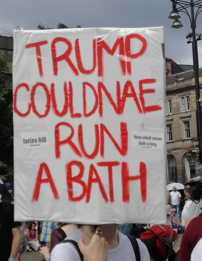 Illustration for article titled Scottish anti-Trump photo dump (long and comprehensive!)